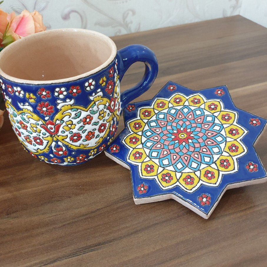 لیوان و زیر لیوانی سفالی میناکاری