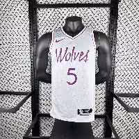 لباس سفید مینه سوتا تیمبرولوز ارند ادیشن