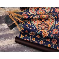 رانر مخمل آستردوزی شده طرح باغ سورمه ای