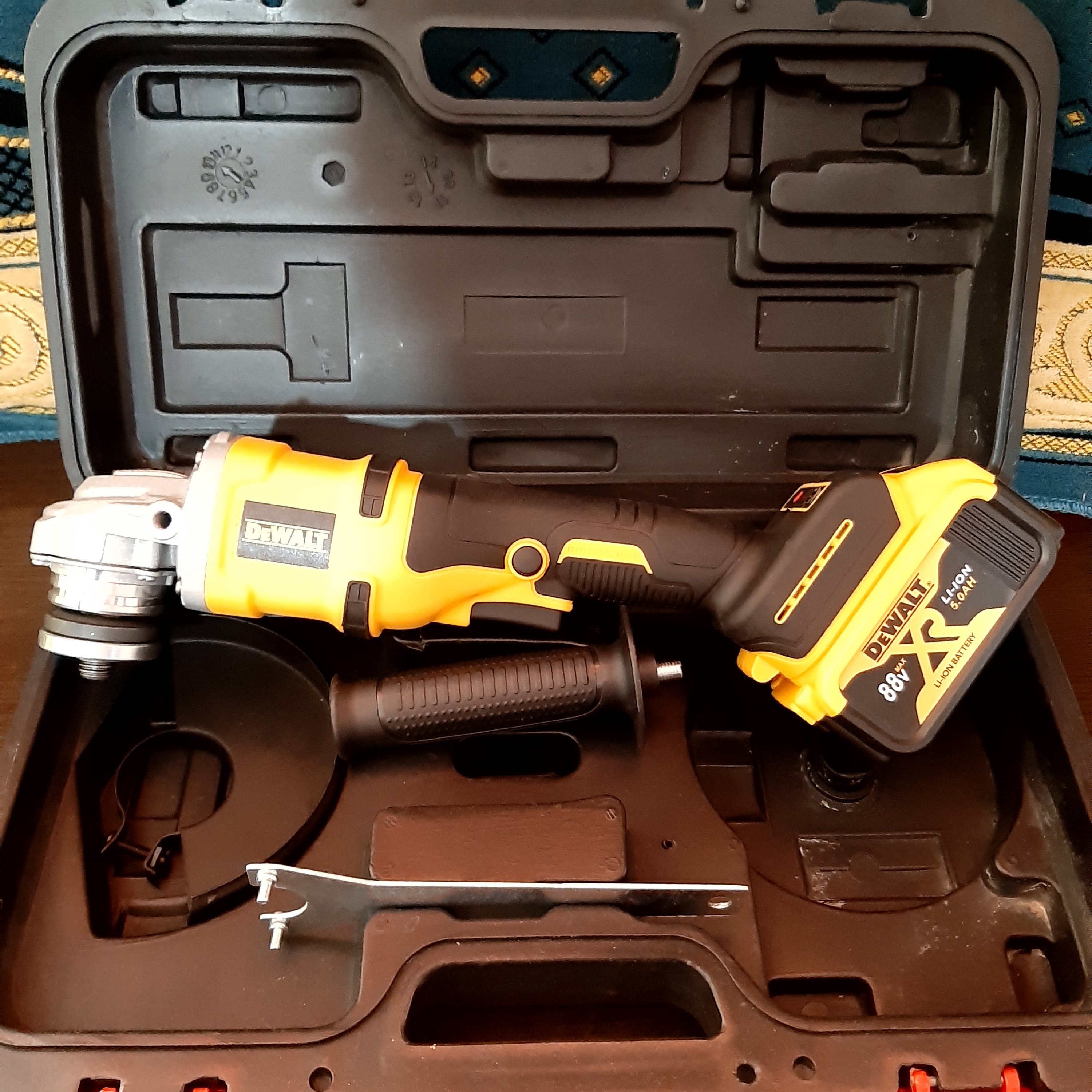 سنگ فرز شارژی دیوالت تک باتری  بدون شارژر