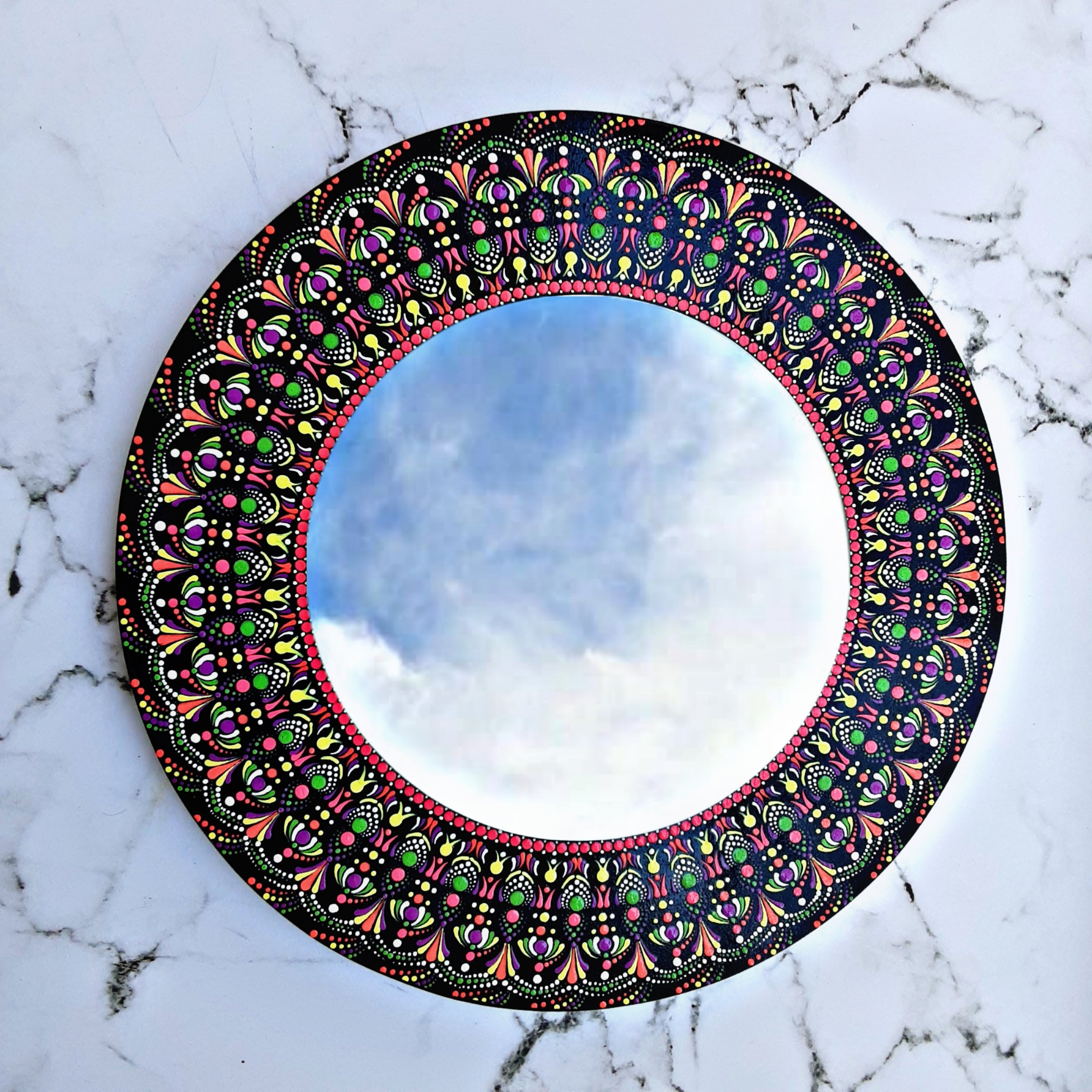 آینه دیواری