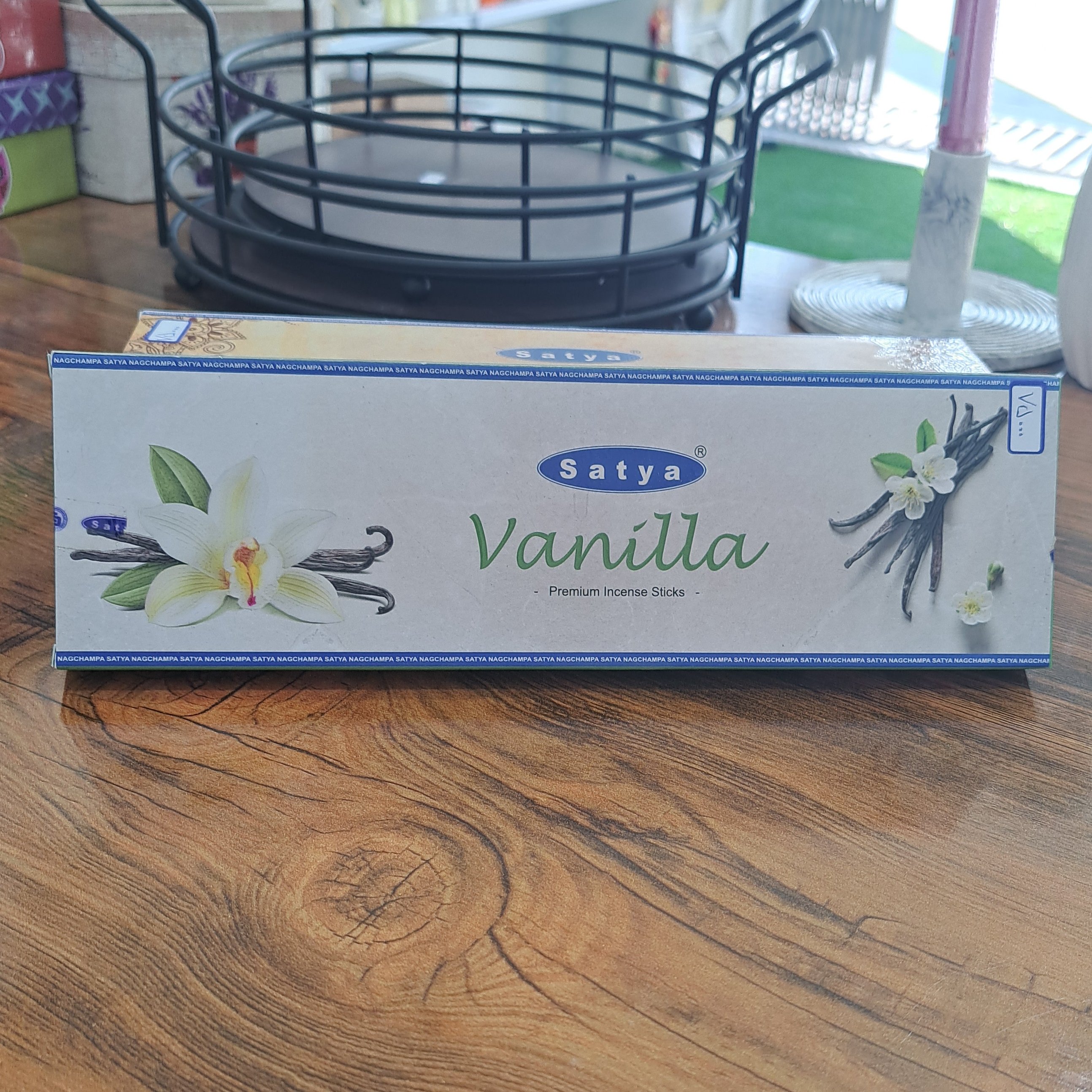 عود خوشبو کننده شاخه ای ساتیا Satya مدل وانیل Vanilla