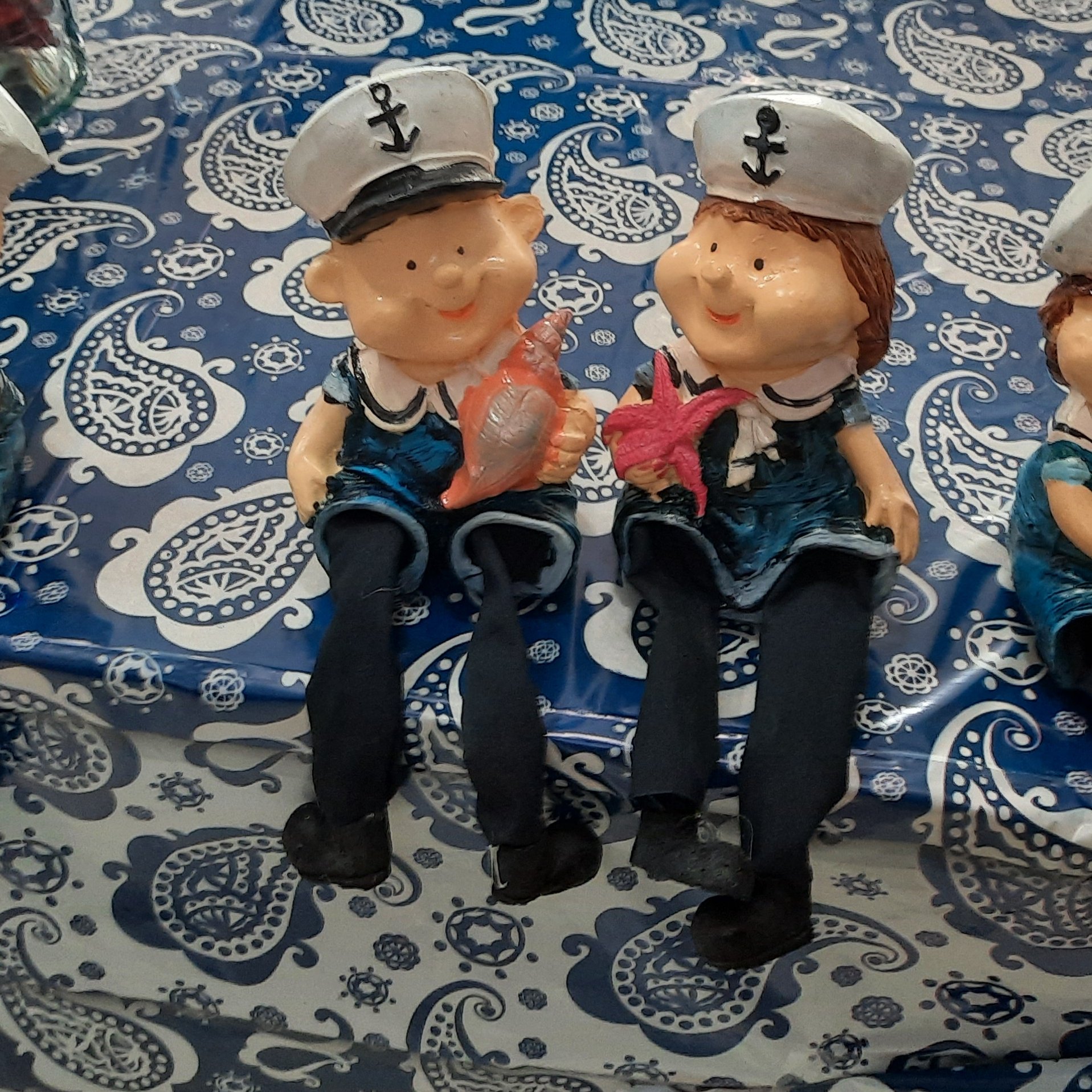 مجسمه زن ومرد ملوان