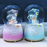 گوی موزیکال پمپی و چراغدار طرح دختر