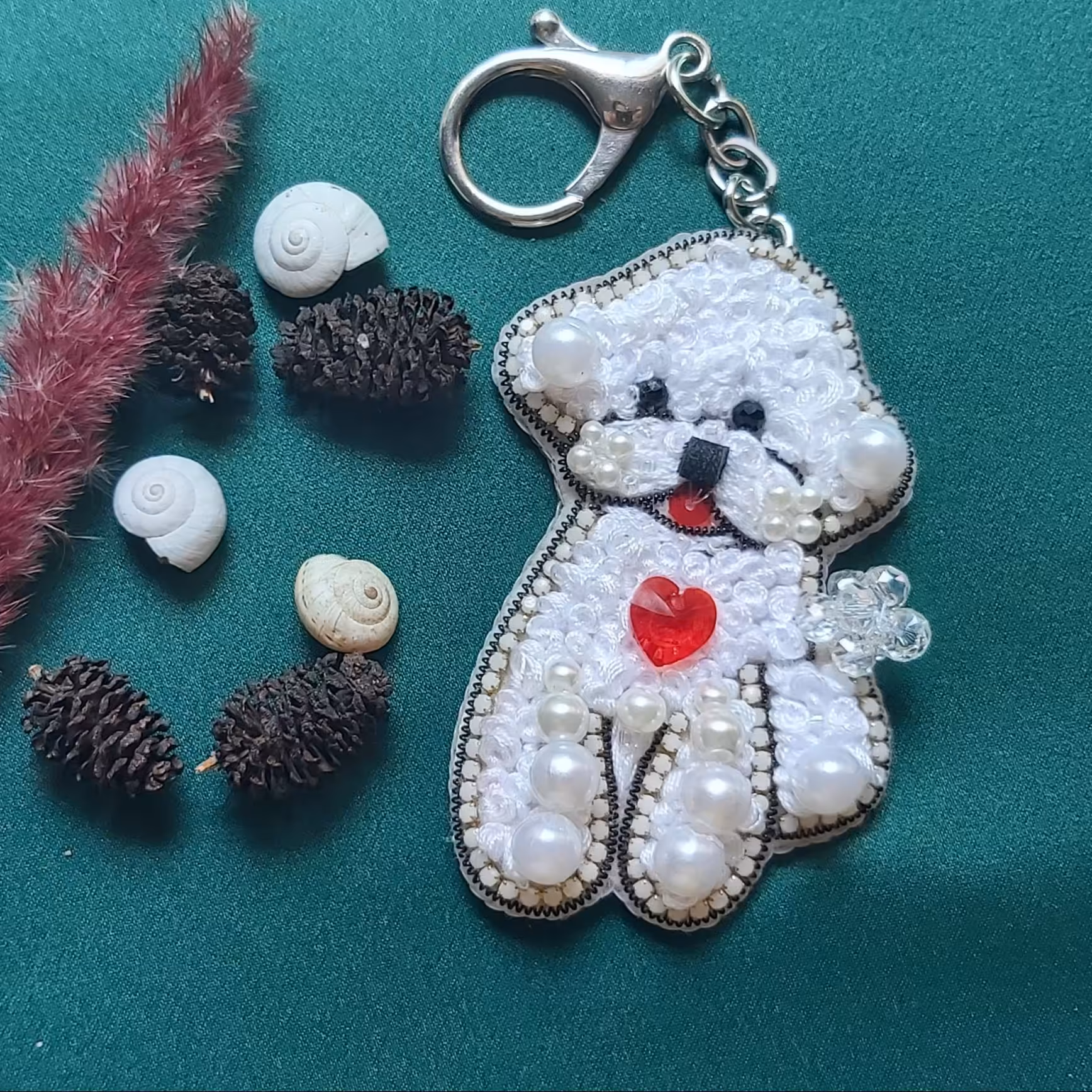 جاسوئیچی طرح سگ سفید اکسسوری مریم 