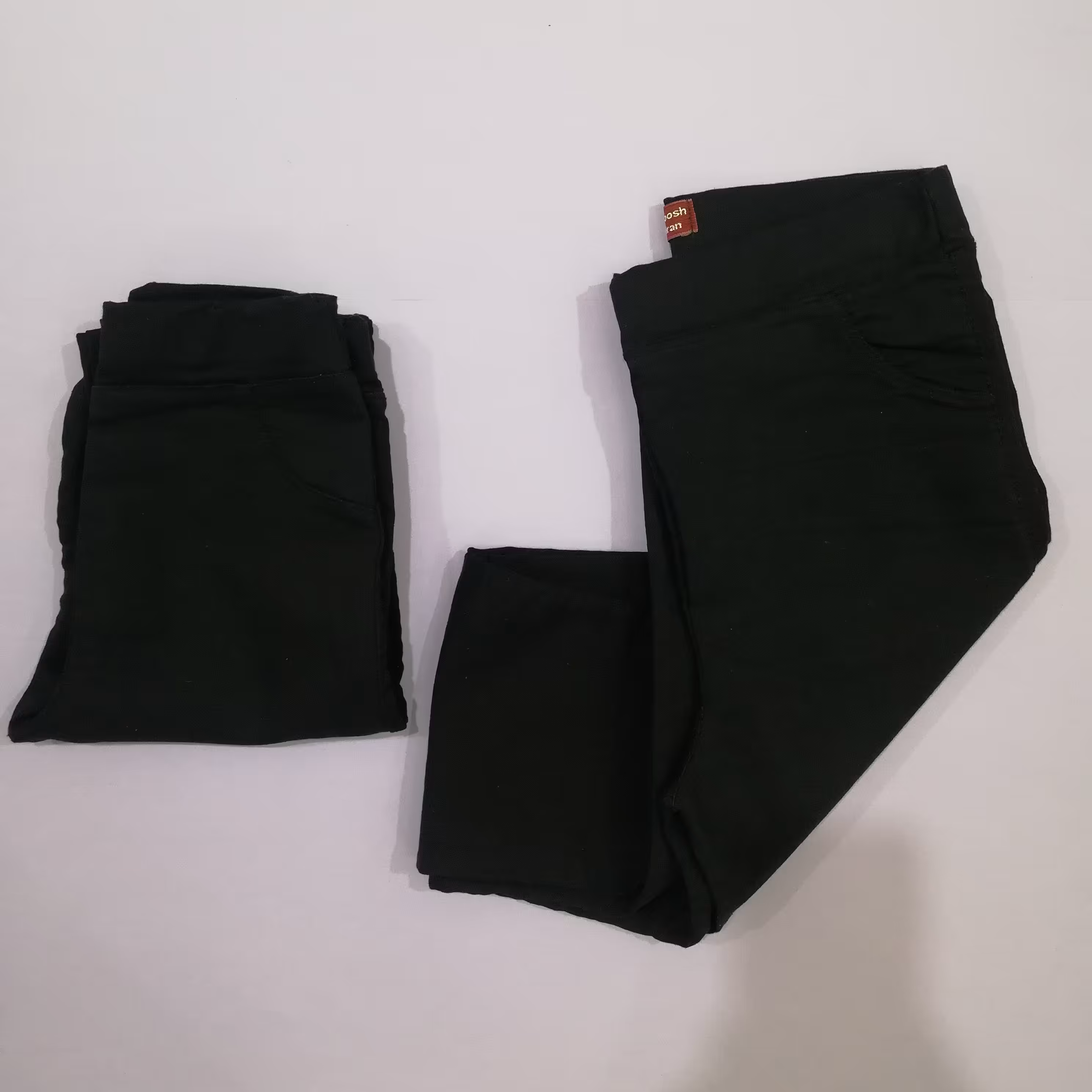 شلوار کتان بچگانه فقط مشکی

در چهار سایز

60،70،80،90

تعداد محدود