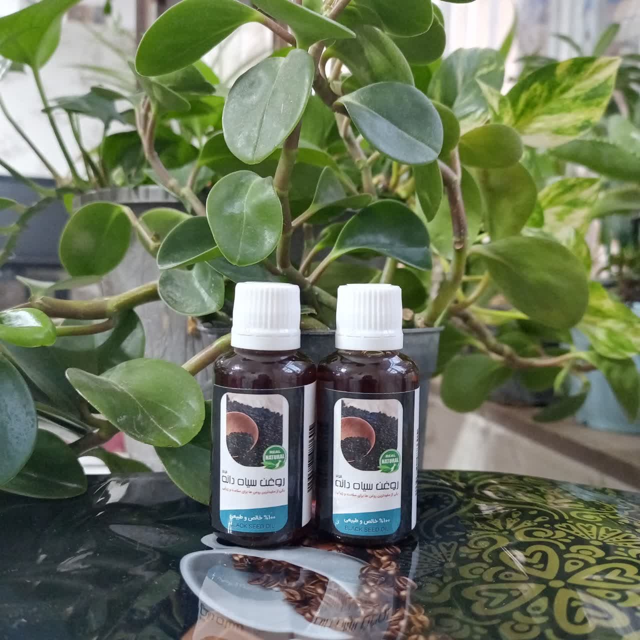 روغن سیاهدانه، با خواصی عالی برای پوست و مو، خالص و درجه یک