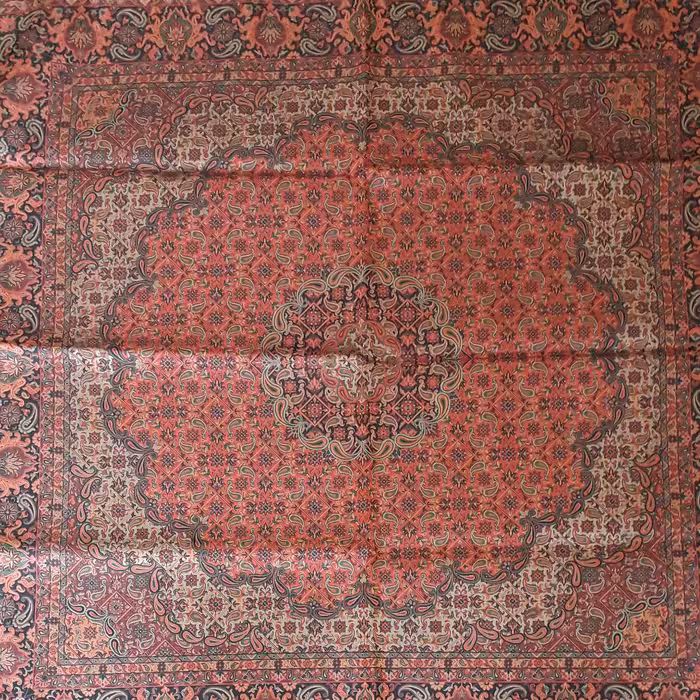 ترمه چهلستون طرح گل ماهی هفت رنگ ابریشم از ترمه چهلستون یزد