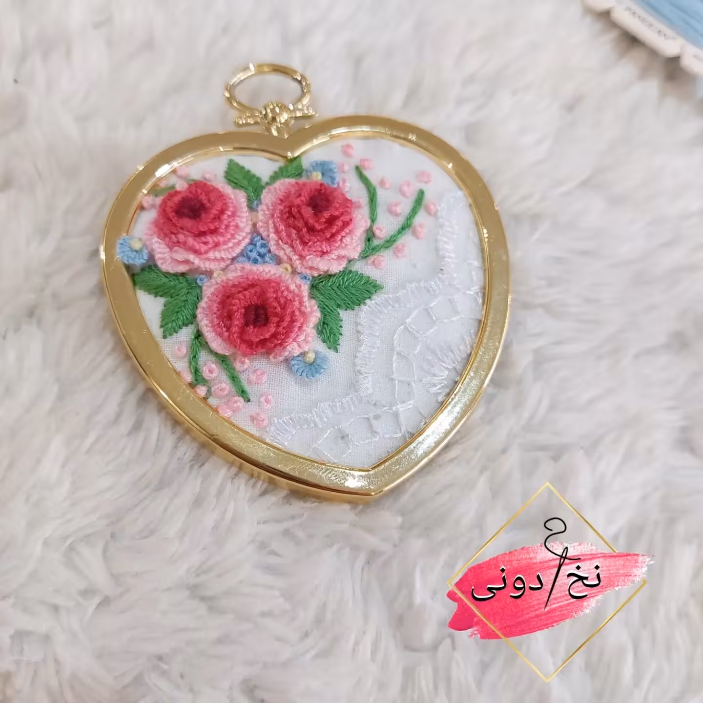 قاب قلبی گلدوزی