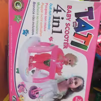 روروئک عروسک تاتی، همراه با قاشق و چنگال و کلید، سرگرمی دخترانه مناسب عروسک دختر دلبند شما 