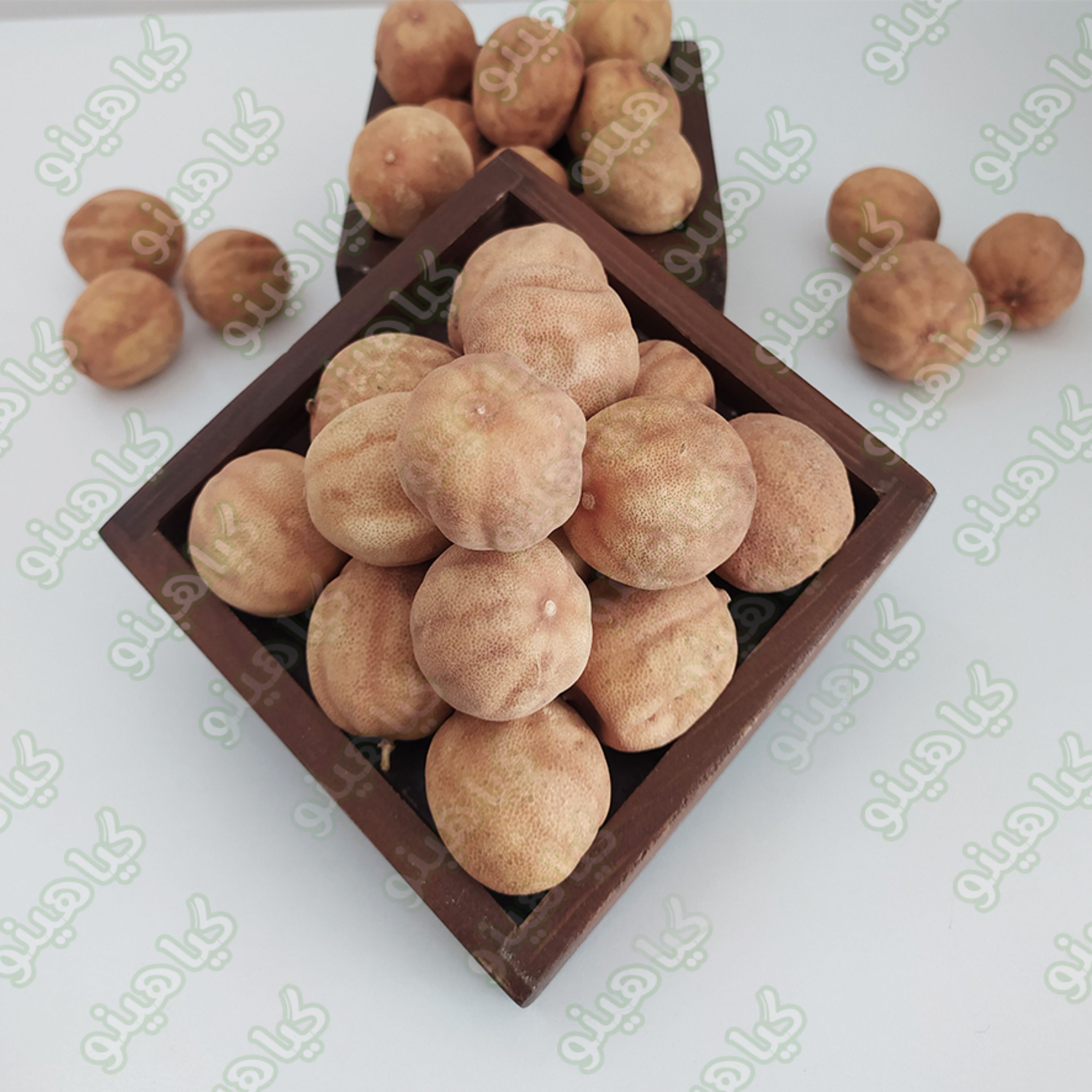 لیمو عمانی خوش عطر و بو یک کیلویی گیاهینو