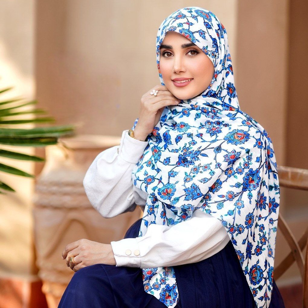 روسری سوپر نخ طرح کاشی ریز نقش ( کد 226)