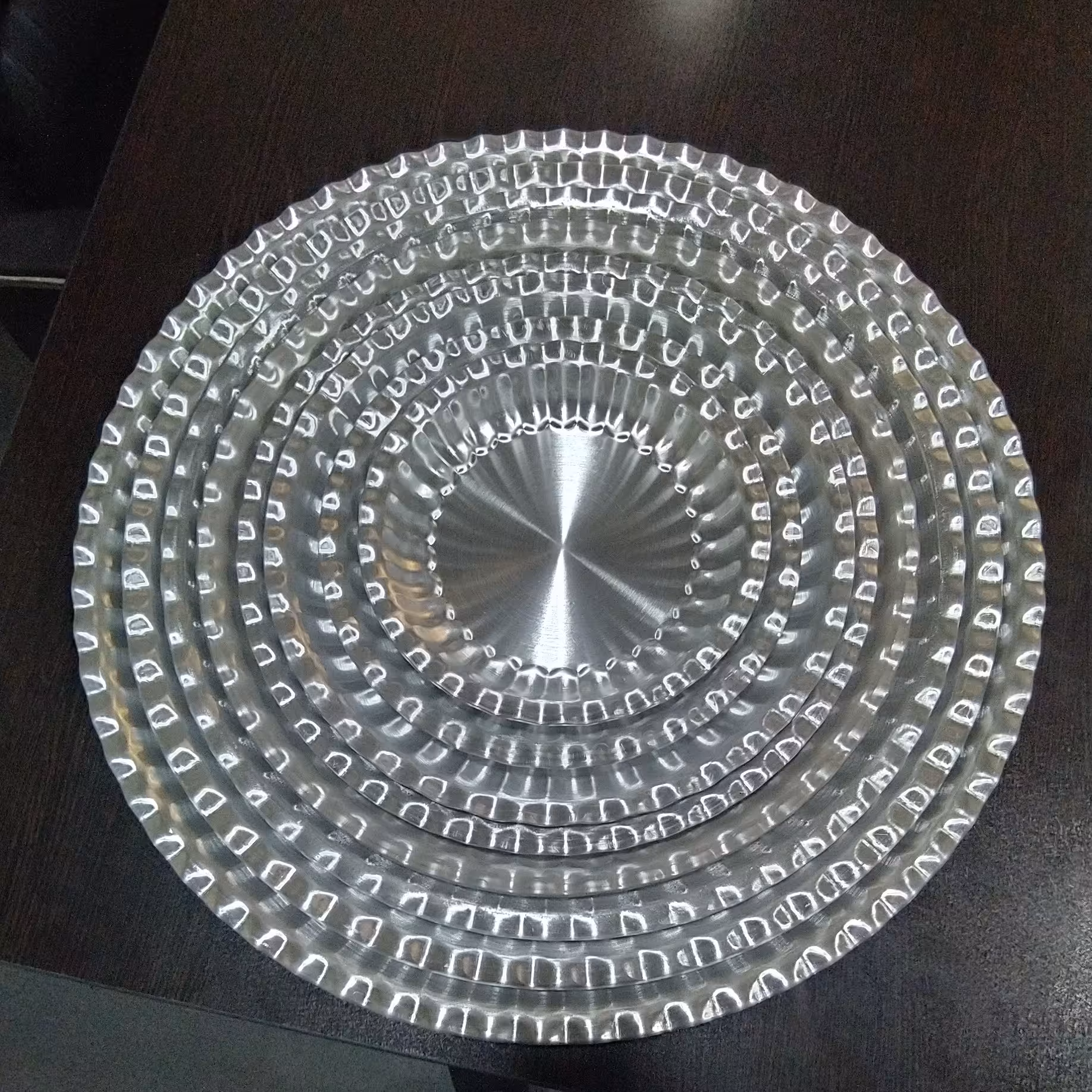 سینی انگشتی عالی وضخیم  مناسب برای رستوران ها ومنازل ارسال به تمام ایران 