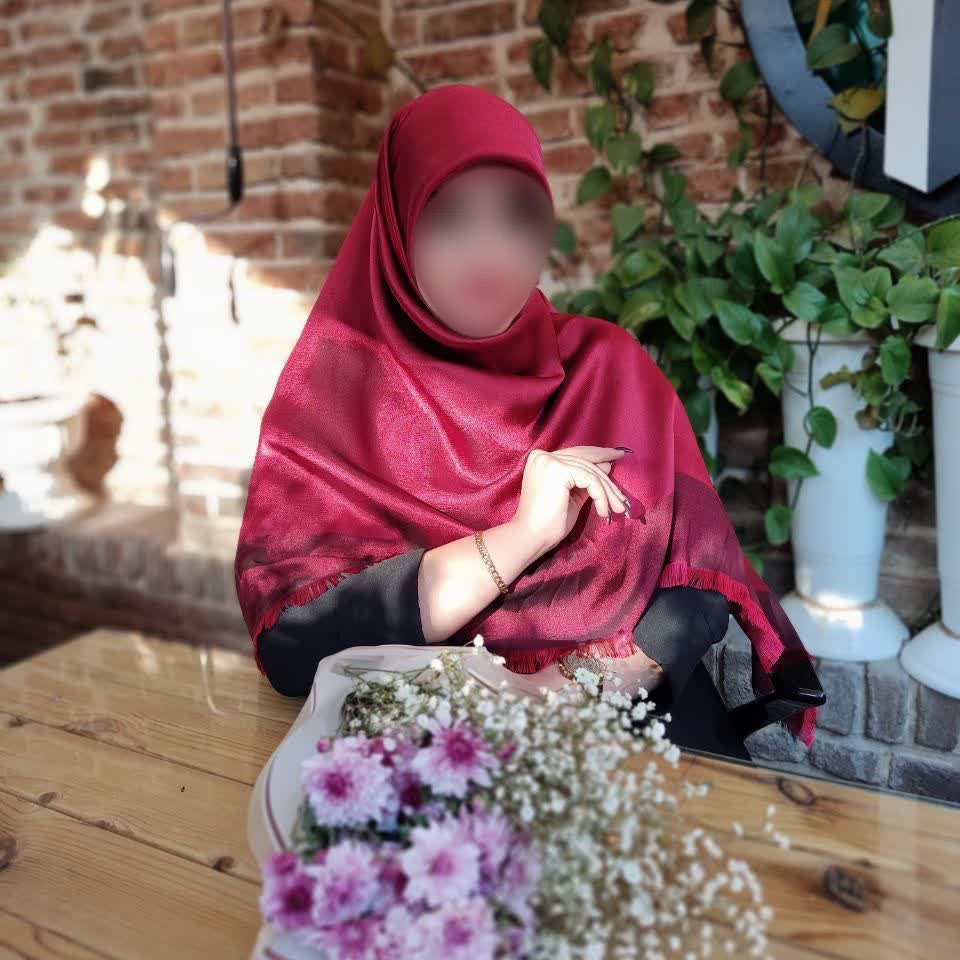 روسری بامبو دورریش رنگ قرمز-اناری