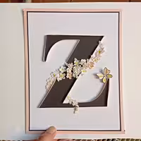 تابلو حروف اول اسم برجسته با تکنیک کوییلینگ، دستساز و خاص