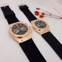 ساعت هابلوت کد10727 ست زنانه و مردانه.تکی هم فروخته میشود.طرح سه موتوره.عقربه ای