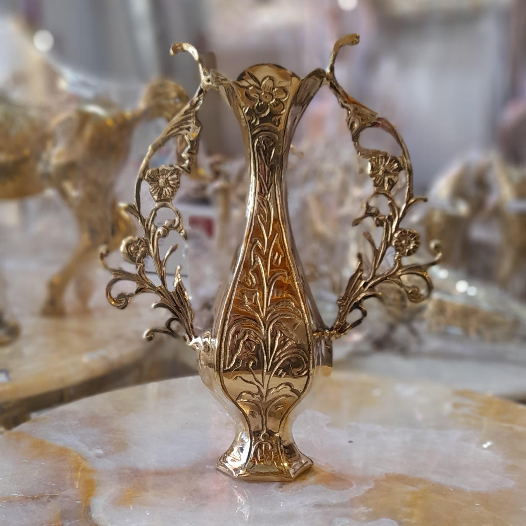 گلدان رومیزی دسته دار برنز