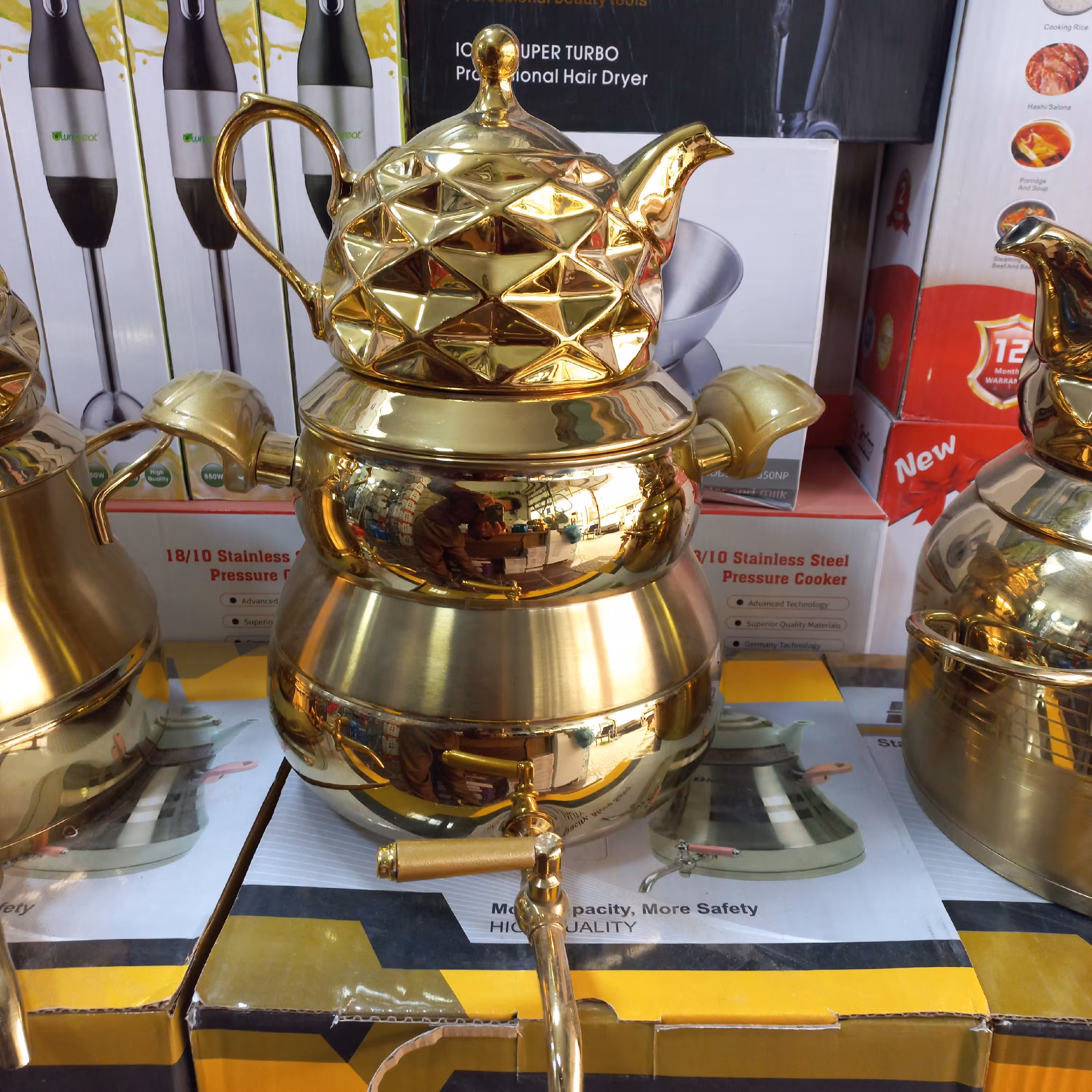 ست کتری و قوری طلایی رنگ ثابت