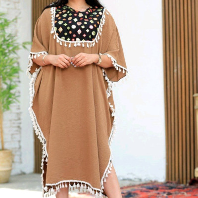 پانچو زنانه ابروبادی گرم بالا مدل خرجکارهندی ومنگوله دار