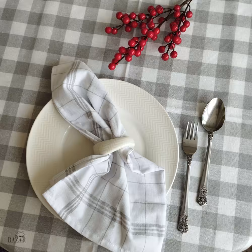 رومیزی مربع 4 نفره چهارخانه درشت طوسی لینن ترک