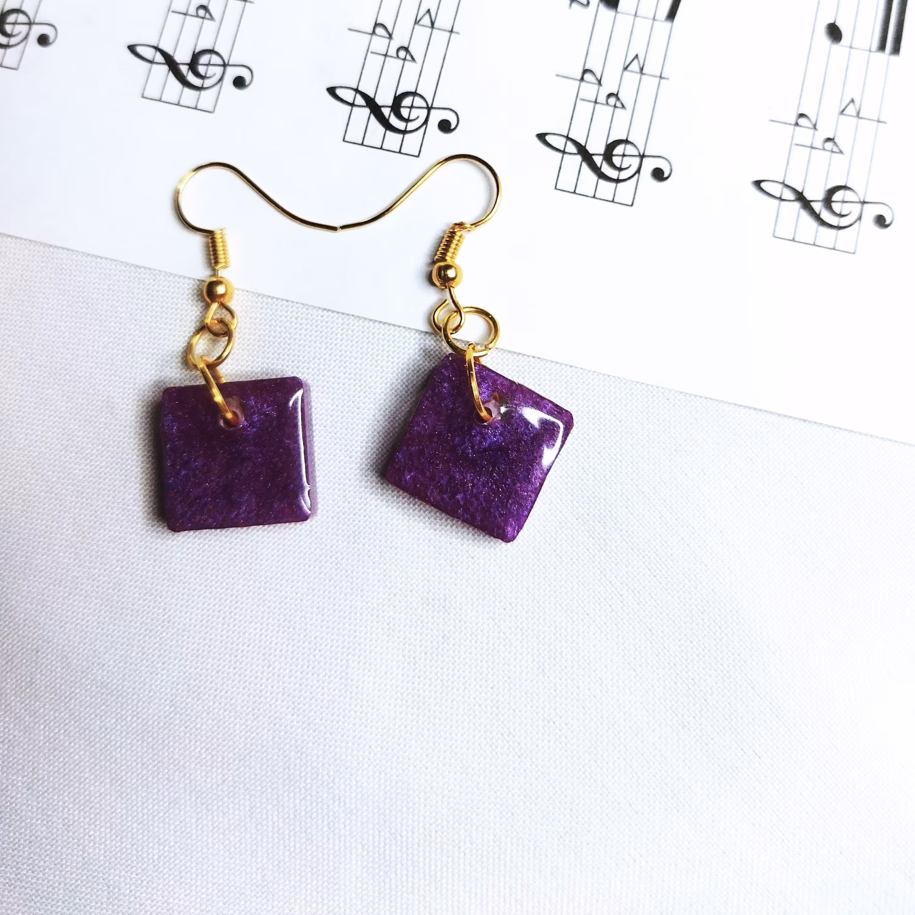 گوشواره مربعی بنفش