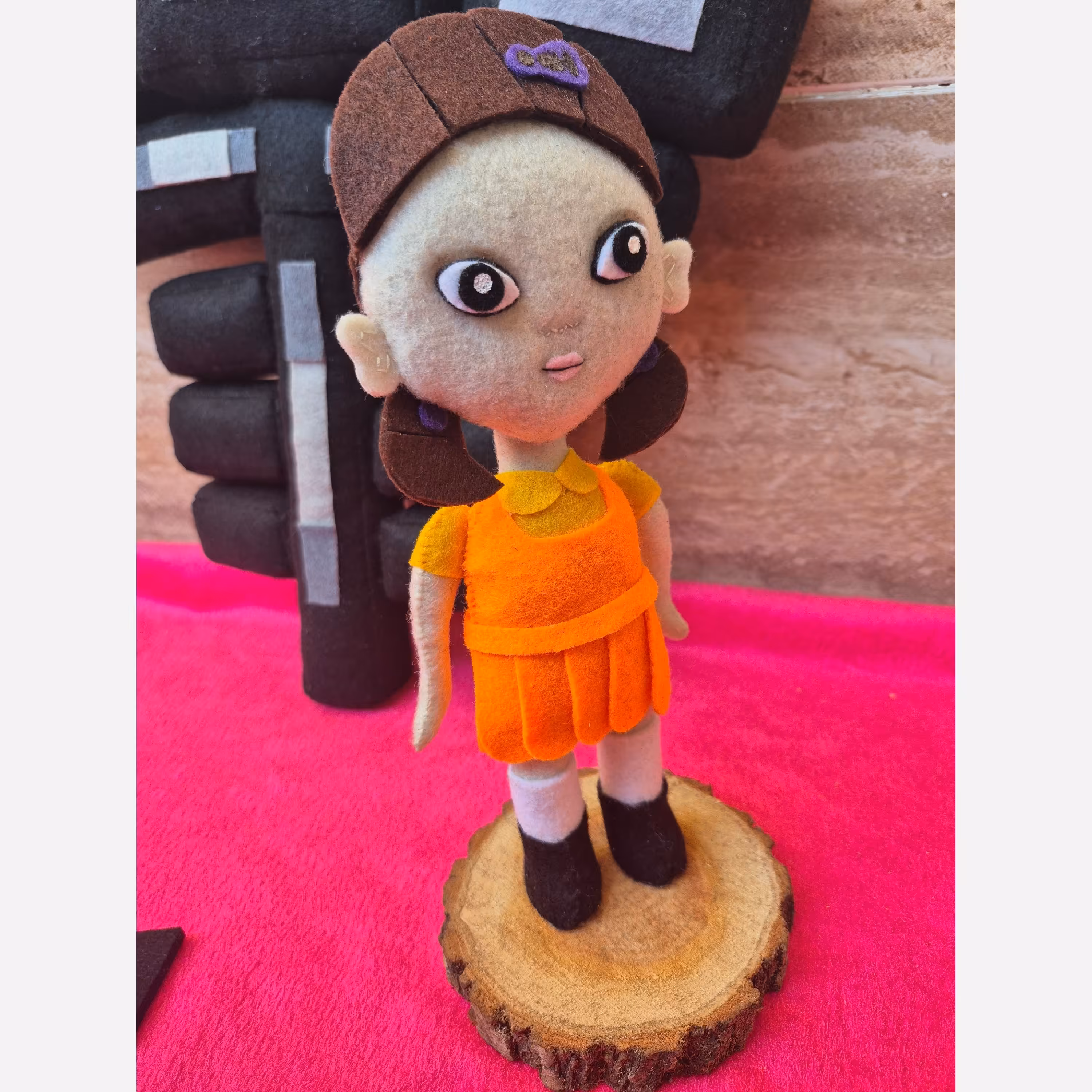 عروسک اسکویید گیم ( بازی مرکب ، sqide game )