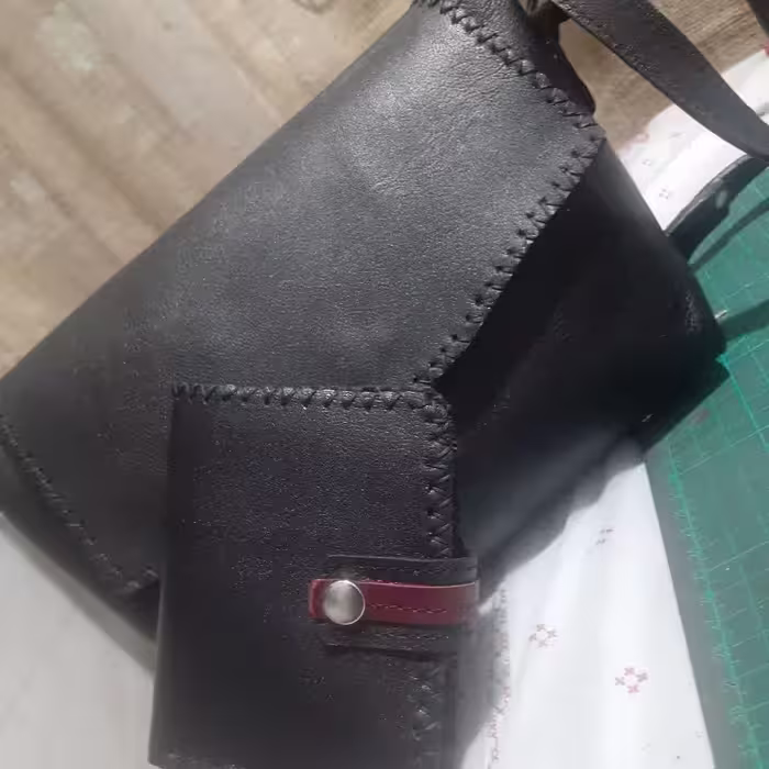 کیف زنانه چرم طبیعی دستدوز