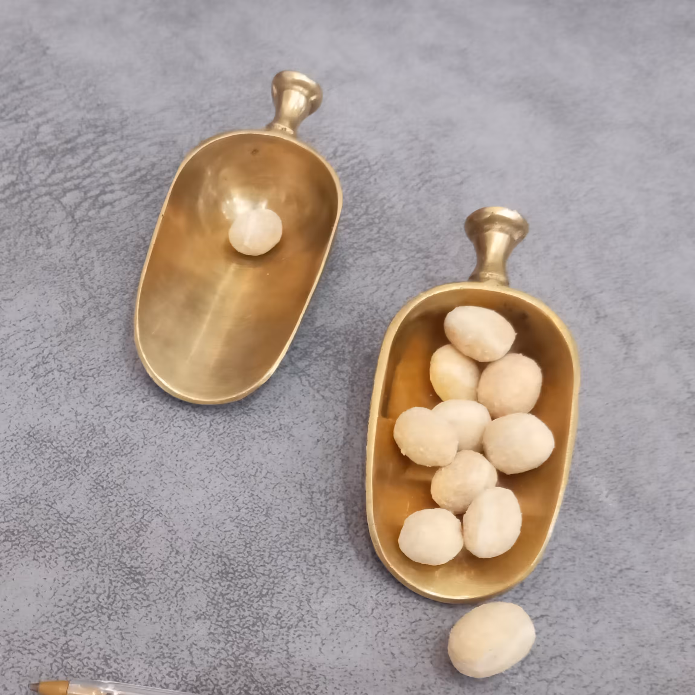 بادام زمینی روکشدار طعم کره ای  ( 10 کیلویی)ارسال فقط از طریق باربری(توسط ماشین )هزینه ارسال ب صورت پس کرایه