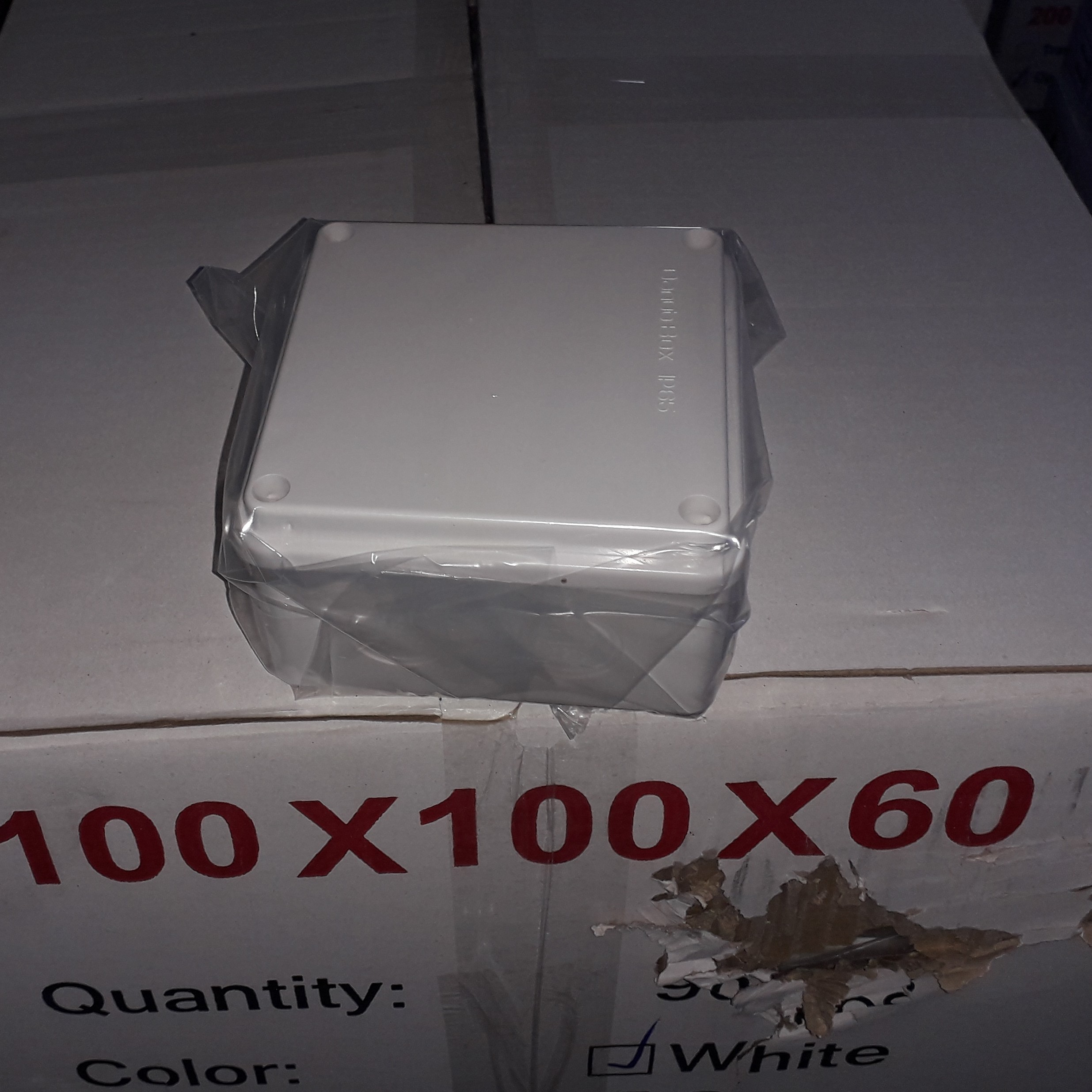 جعبه تقسیم پلی کربنات 10 در 10 در 6