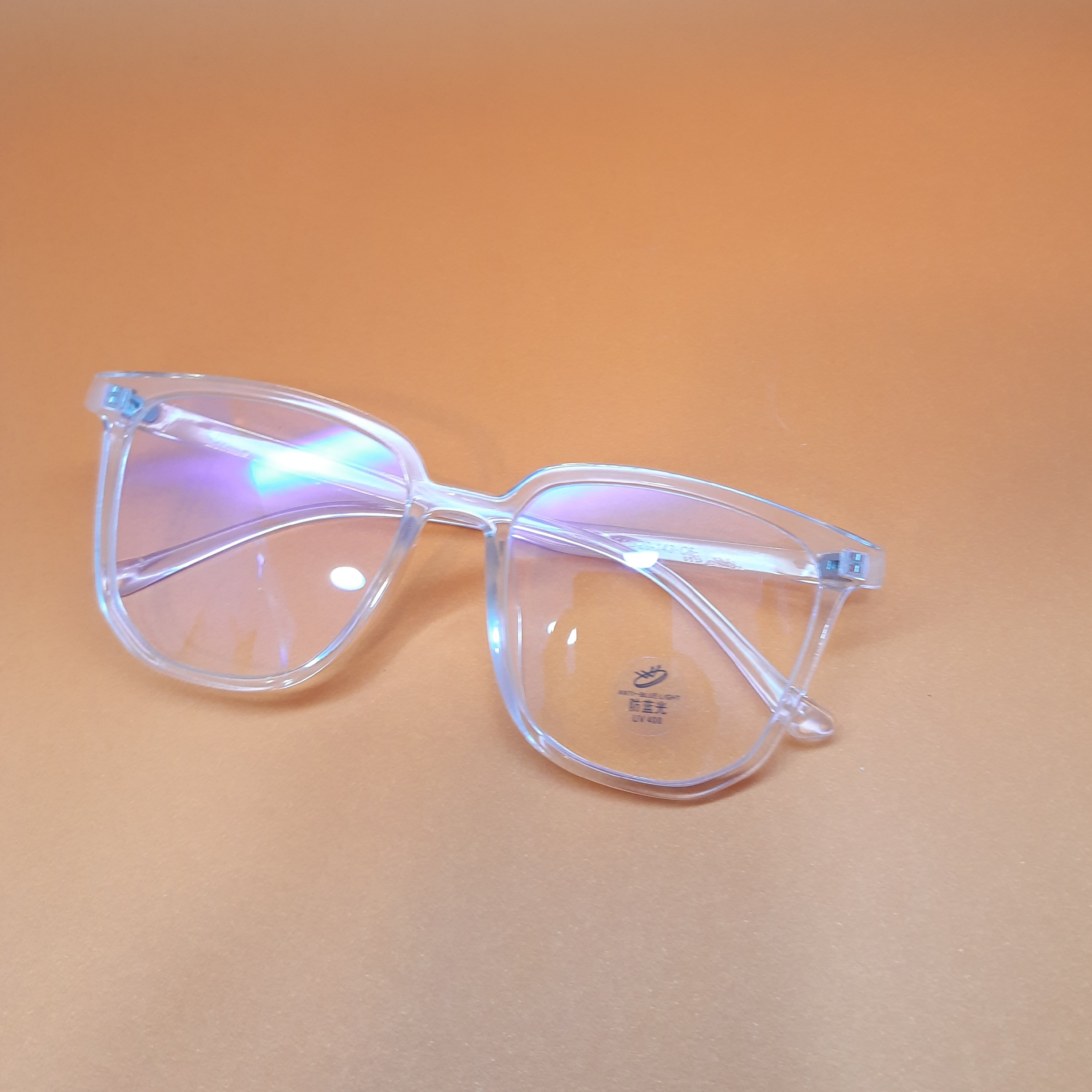 عینک بلوکات bluecut  مخصوص کار با کامپیوتر گوشی موبایل جنس فریم تمام قاب کائوچو