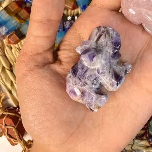 کاروینگ فیل آمیتیست