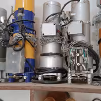 تعمیر کلیه موتور و برد های درب برقی