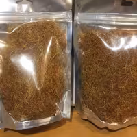 ریشه ی زعفران.مناسب برای چای و خورشت در بسته بندی 10 گرمی