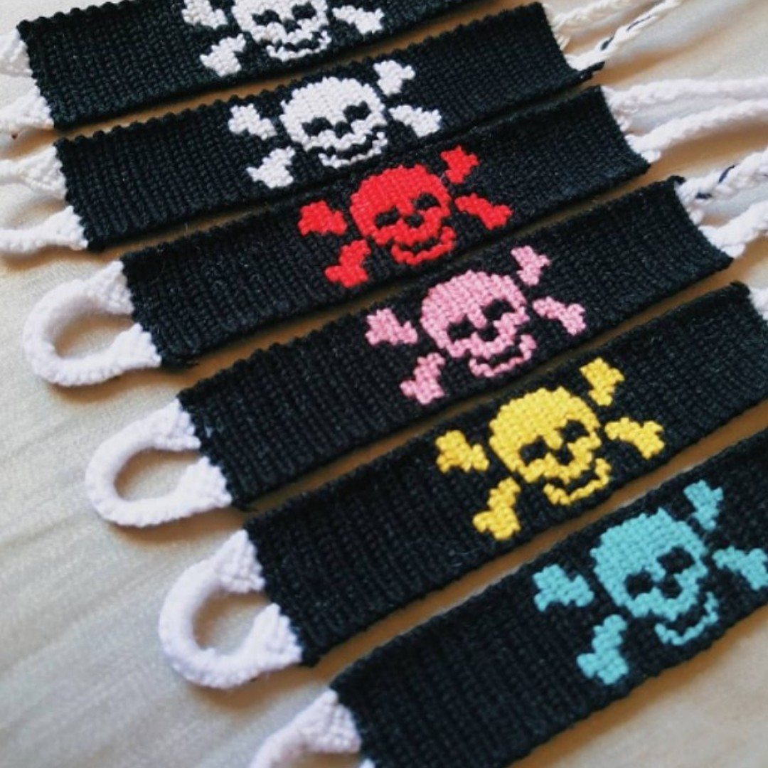 دستبند دوستی طرح اسکلت