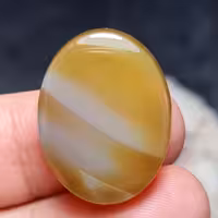  نگین فوق العاده سنگ زیبای عقیق خوش رنگ و خاص اصل معدنی
کد 26637