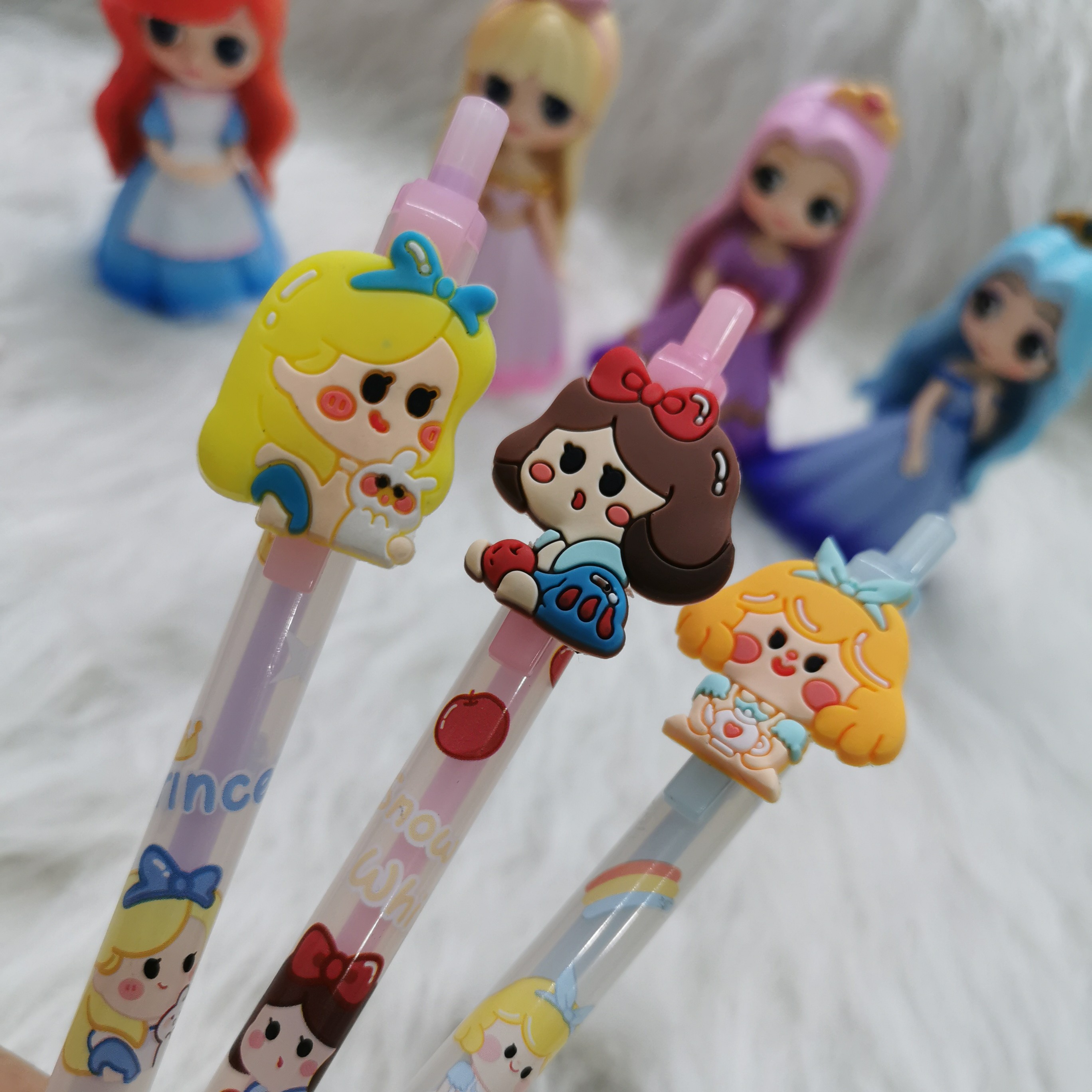 اتود فانتزی   با عروسک سیلیکونی 