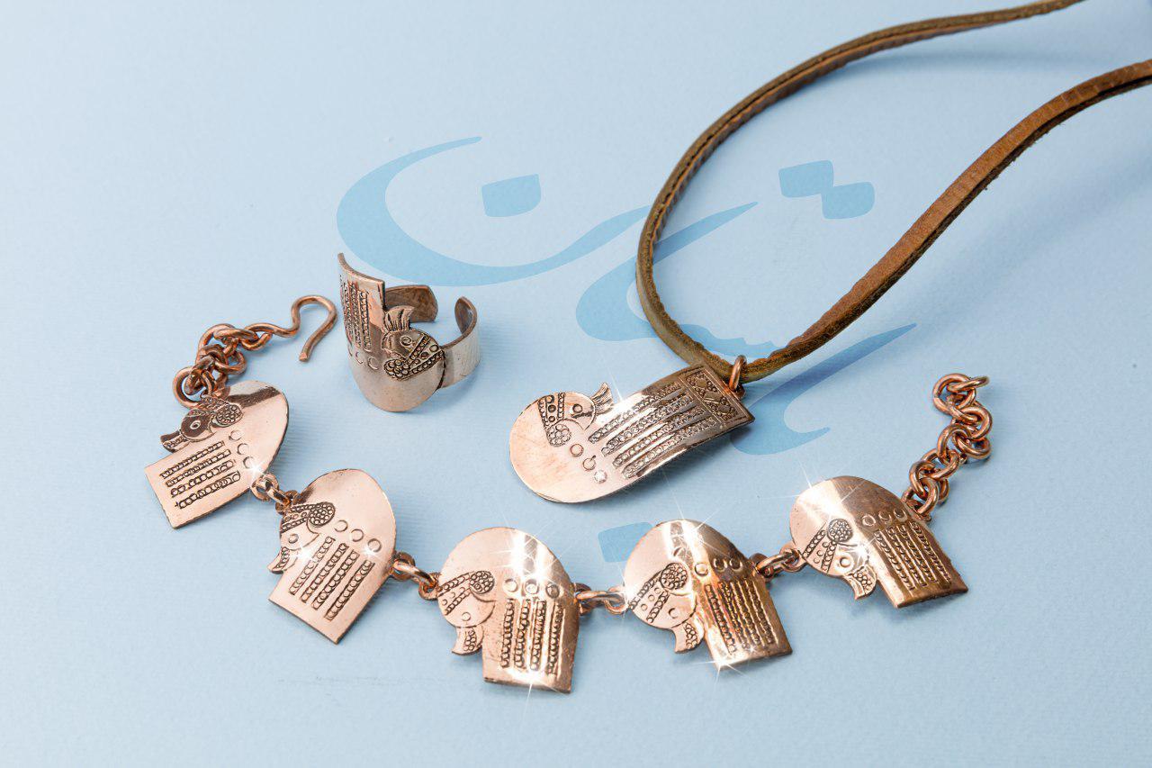 نیم ست مسی قلمزنی شده طرح بادگیر یزد