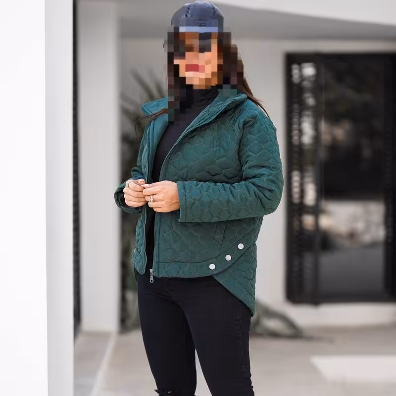 کامشن دخترانه کوتاه و شیک 
تی سی ضد اب    فری سایز 36 تا 46 
