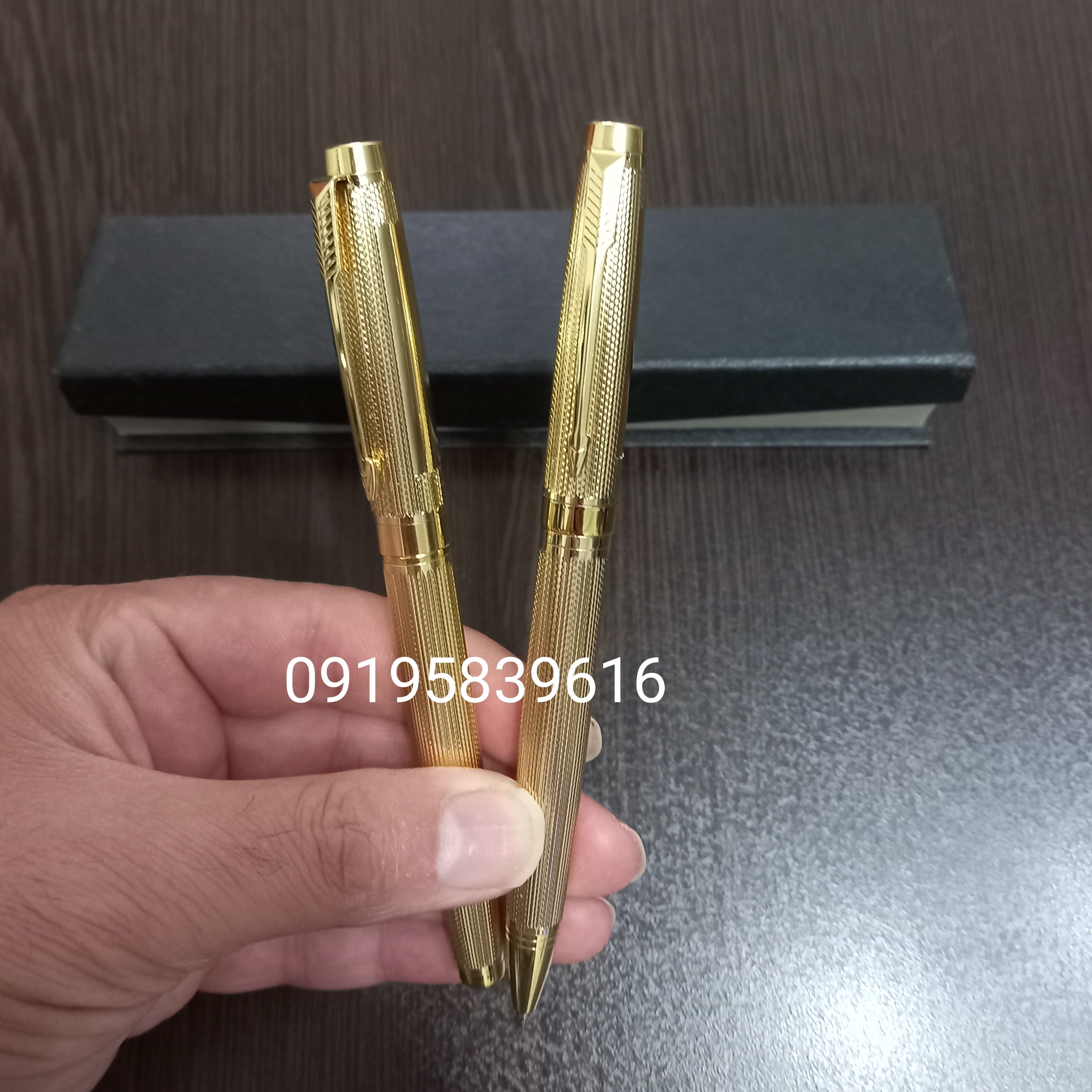 ست خودکار و رواننویس روکش طلا همراه با جعبه و شناسنامه با حک اسم دلخواه
