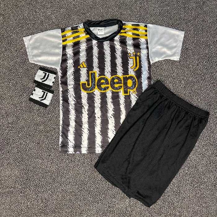 ست تیشرت شورت  یونتوس بچگانه 