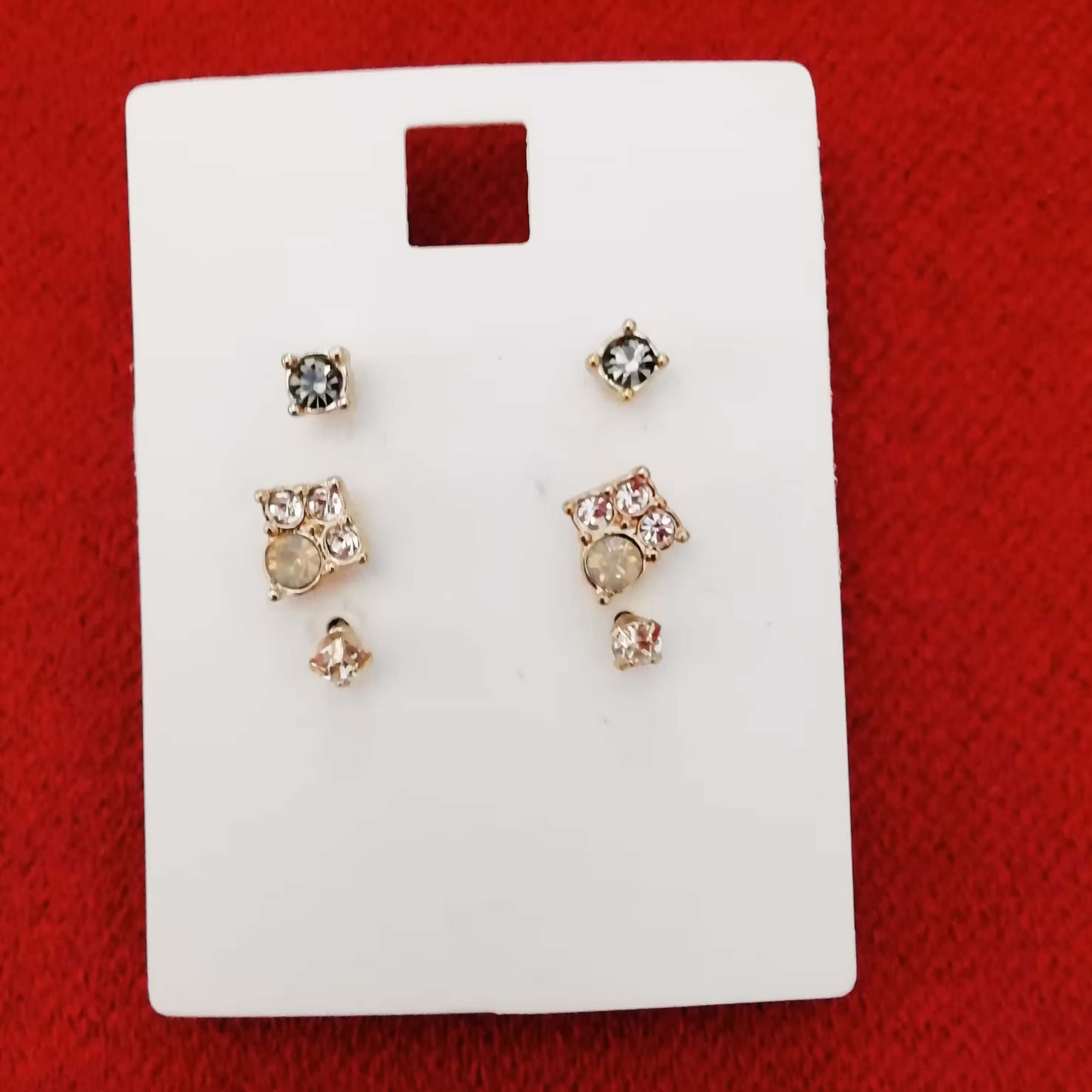 پک سه تایی گوشواره میخی، دارای سنگ، وارداتی از آلمان