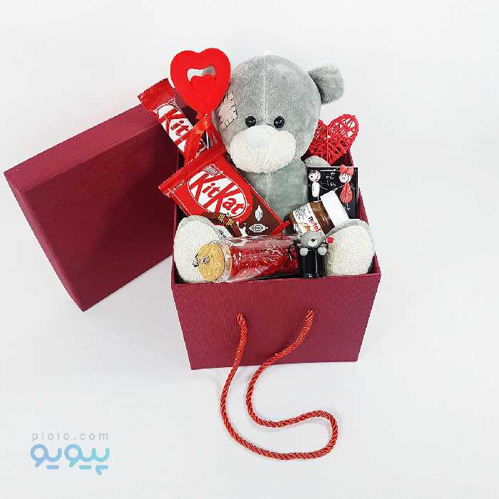 پک ولنتاین با عروسک خرسی