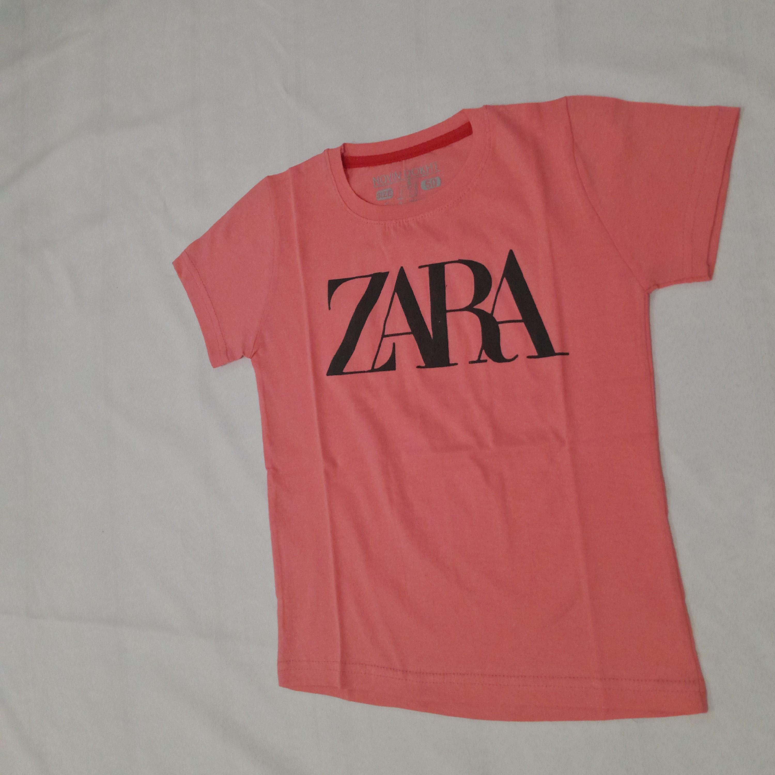 تیشرت دخترانه دارای 5 رنگ (سایز 50و 55)مناسب 3الی 6 سال