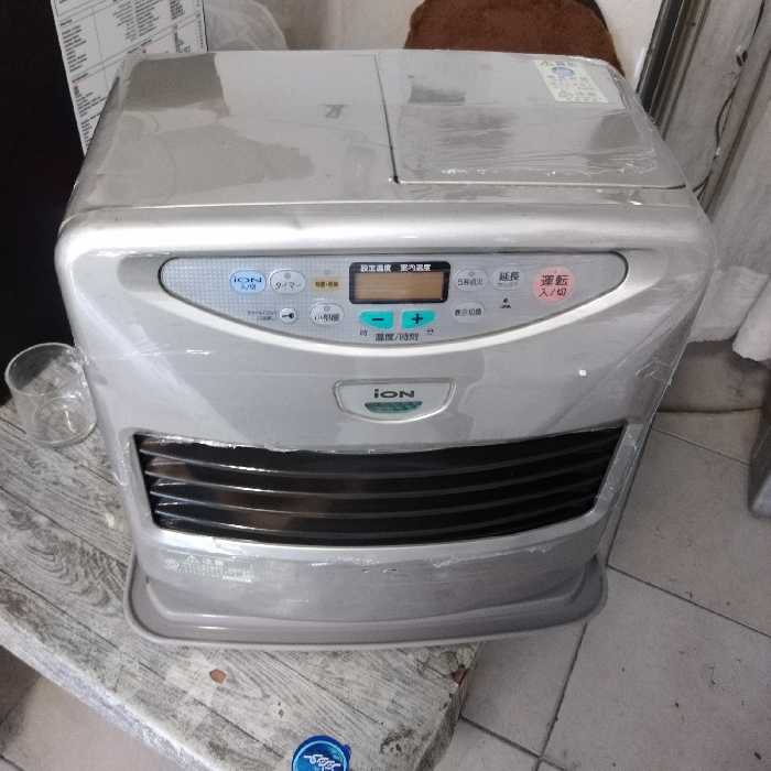 بخاری نفتی برقی 3500کالری تمیز مخصوص باغ ویلاها و روستاها و مناطق کوهستانی و ییلاقی 