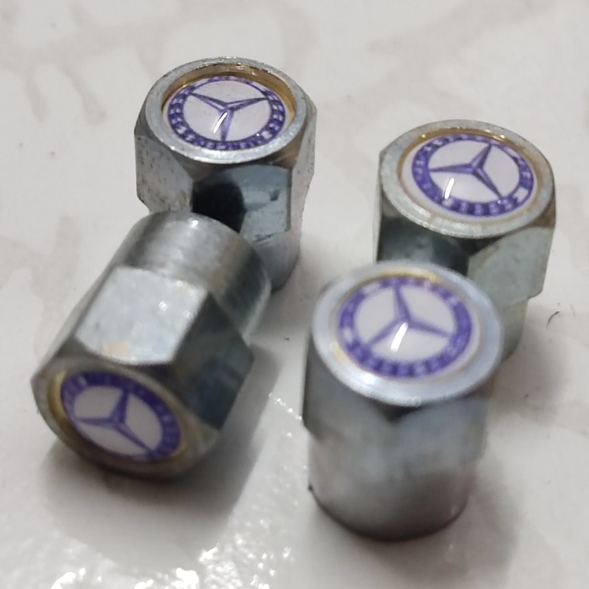 سروالفی چرخ ماشین مرسدس بنز لوگو آرم مارک سروالف بنزی mercedes benz رینگ لاستیک