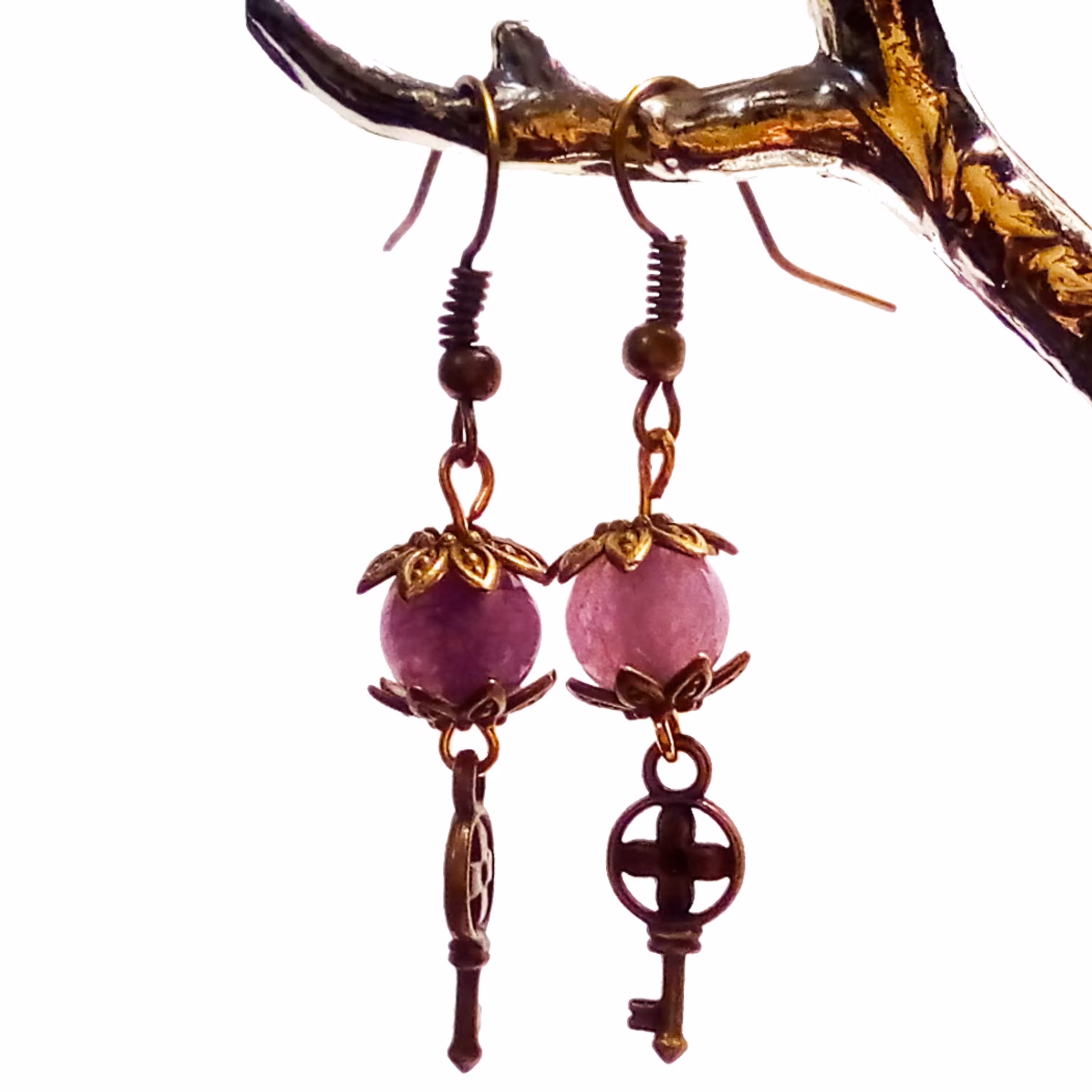 گوشواره آماتیس همراه خرجکاری گل و کلید زرد قلم