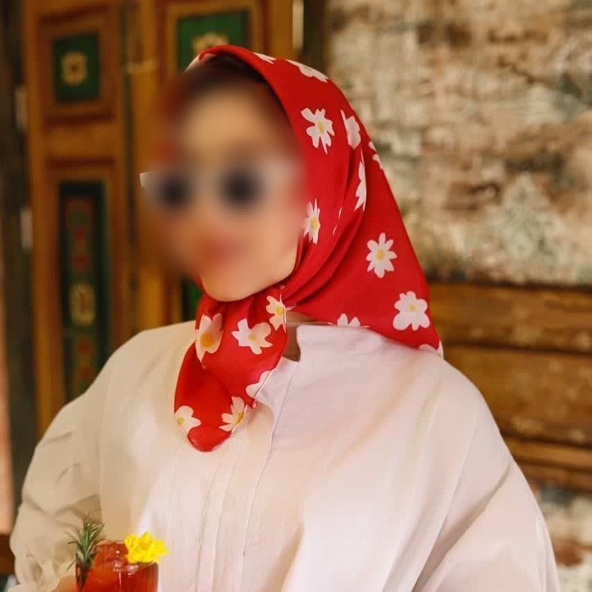 روسری مینی اسکارف نخی قرمز