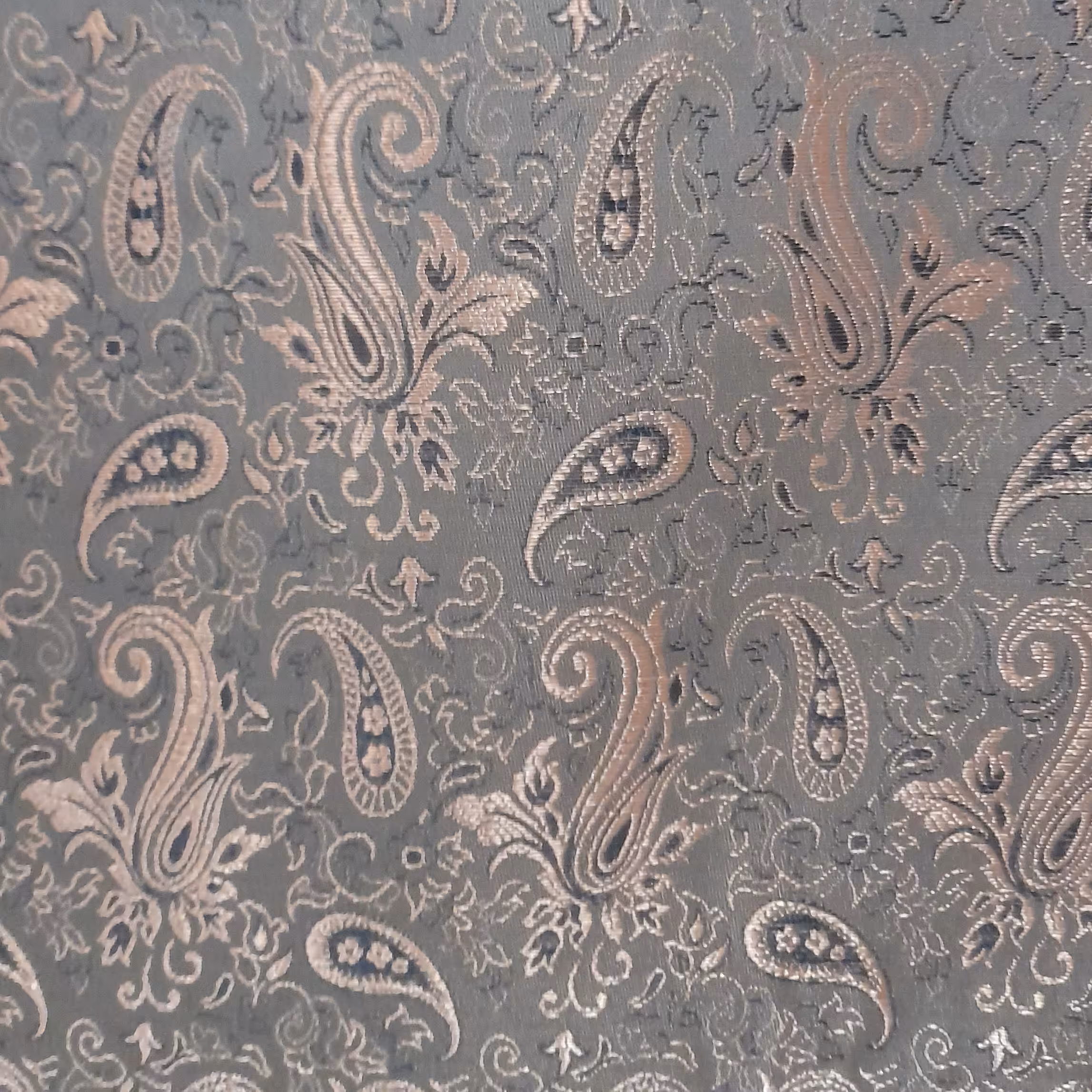 پارچه سوسن طرح ترمه گلد 