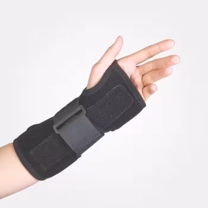 مچ بند   آتل  دار دو طرفه ( روی دست و کف دست ) قابل جداسازی آتل ها ، نئوپرنی  رنگ مشکی ،قابل استفاده برای هر دو دست 