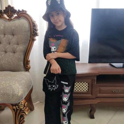 چهار تیکه ست کرومی تیشرت*شلوار*کلاه*کیف